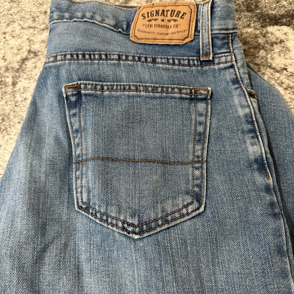 Signature Levi Men’s Jeans